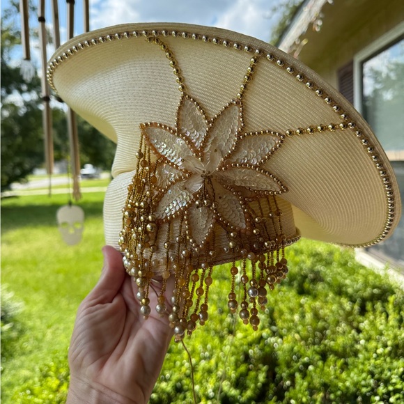 Vintage Deborah Church Hat Pillbox Dangling Floral Jewels. - Picture 1 of 7